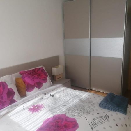 Apartamento Praga Витория Экстерьер фото